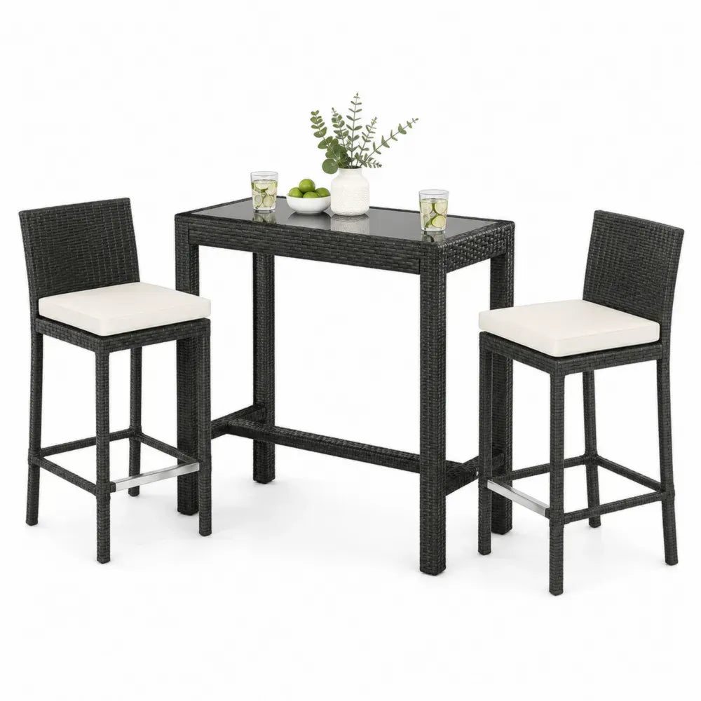 3-teiliges Gartenbar Set mit Stehtisch 2 Barhockern PE-Rattan Stahl Glas rechteckig Schwarz Cremeweiß Chromfarben 120 x 60 x 105 cm